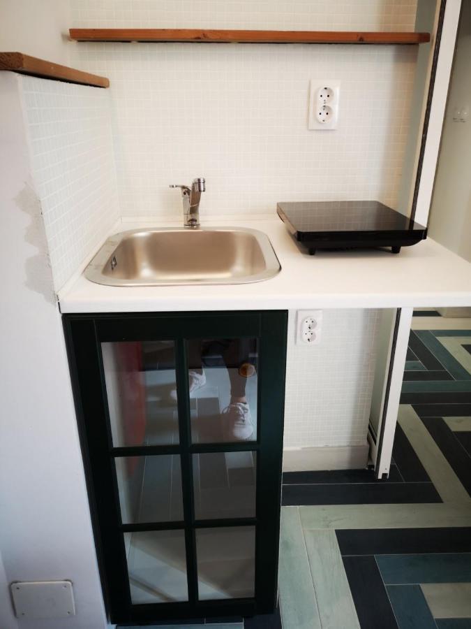 B Apartment *